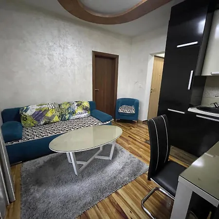 Zevs 1 Apartment