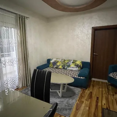 Zevs 1 Apartment